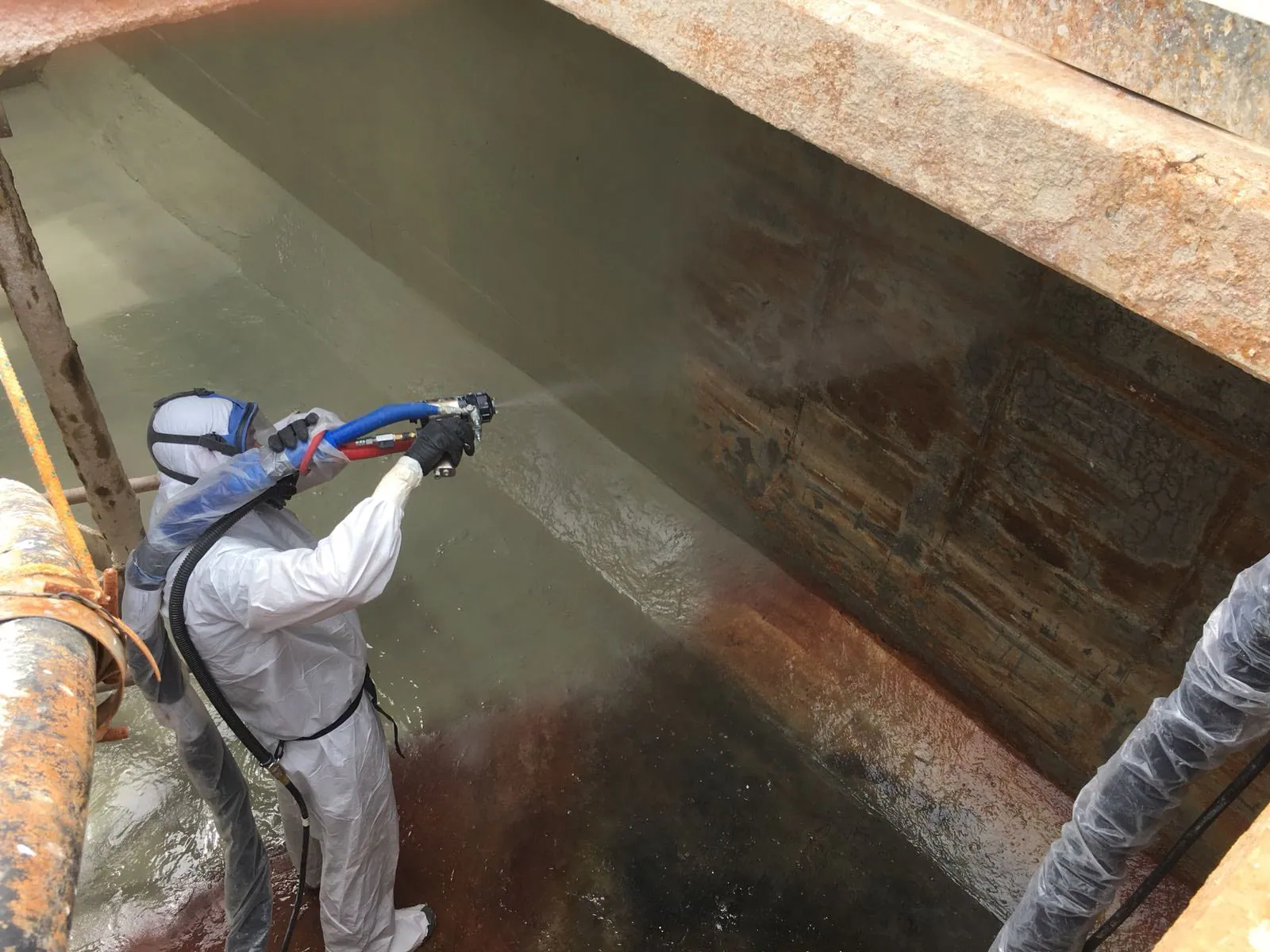 Concrete water tank lining system